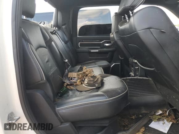 ✅ 2019 Ram 2500 Laramie • VIN: 3C6UR5FL9KG590680 • Лот: 66140045. Опубликован ранее на Copart с пробегом 107 783 миль. Бесплатный доступ к архиву аукционных продаж из США и подробный отчёт об истории автомобиля на DreamBid. Изображение 10.