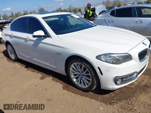 ✅ 2016 BMW 5 Series 528i • VIN: WBA5A5C57GG353101 • Lot: 43524291. Listed on IAAI with Not provided. Free auction sales archive from the USA and detailed vehicle history report at DreamBid. Image 1.