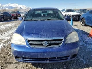 ✅ 2006 Suzuki Forenza • VIN: KL5JD56Z56K349704 • Lot: 44724515. Wystawiony na Copart z przebiegiem Nie podano. Bezpłatny archiwum sprzedaży aukcyjnych z USA i szczegółowy raport historii pojazdu na DreamBid. Zdjęcie 5.