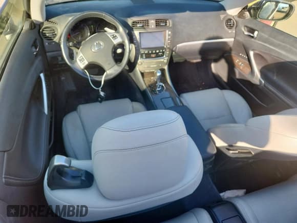 ✅ 2014 Lexus IS 250 C • VIN: JTHFF2C24E2531617 • Lot: 92844525. Listed on Copart with 121,344 mi. Free auction sales archive from the USA and detailed vehicle history report at DreamBid. Image 8.