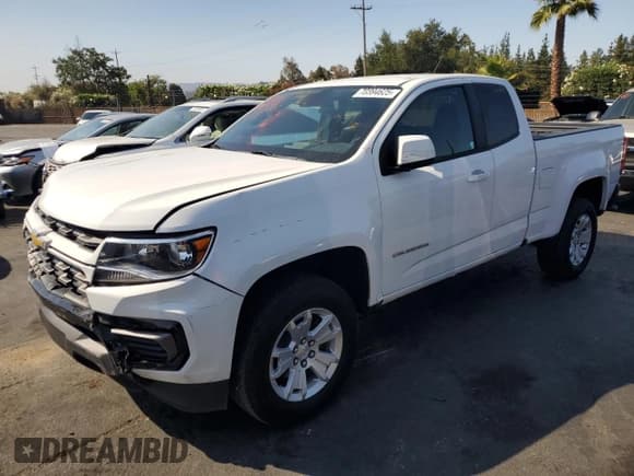 ✅ 2022 Chevrolet Colorado 2WD LT • VIN: 1GCHSCEA3N1205555 • Лот: 70394625. Опубликован ранее на Copart с пробегом 37 818 миль. Бесплатный доступ к архиву аукционных продаж из США и подробный отчёт об истории автомобиля на DreamBid. Изображение 1.