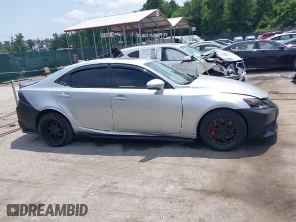 ✅ 2014 Lexus IS 350 • VIN: JTHCE1D24E5001080 • Лот: 42414640. Опубликован ранее на IAAI с пробегом 117 644 миль. Бесплатный доступ к архиву аукционных продаж из США и подробный отчёт об истории автомобиля на DreamBid. Изображение 13.