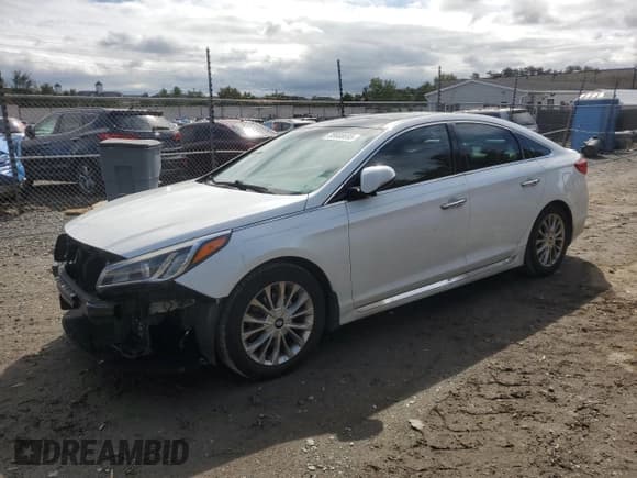 ✅ 2015 Hyundai Sonata Sport • VIN: 5NPE34AF0FH242421 • Lot: 85688695. Listed on Copart with 125,086 mi. Free auction sales archive from the USA and detailed vehicle history report at DreamBid. Image 1.