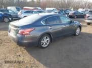 ✅ 2013 Nissan Altima SV • VIN: 1N4AL3APXDC917983 • Lot: 43881839. Listed on IAAI with 131,267 mi. Free auction sales archive from the USA and detailed vehicle history report at DreamBid. Image 4.