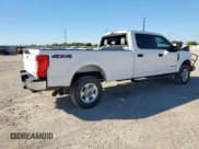 ✅ 2019 Ford F-250 XL • VIN: 1FT7W2BT5KED13695 • Lot: 91598345. Listed on Copart with 243,925 mi. Free auction sales archive from the USA and detailed vehicle history report at DreamBid. Image 3.