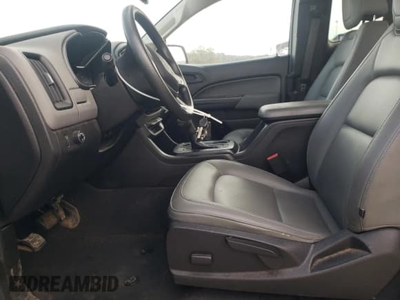 ✅ 2019 Chevrolet Colorado 2WD Work Truck • VIN: 1GCHSBEA7K1321511 • Lot: 92910305. Wystawiony na Copart z przebiegiem 152 506 mil. Bezpłatny archiwum sprzedaży aukcyjnych z USA i szczegółowy raport historii pojazdu na DreamBid. Zdjęcie 7.