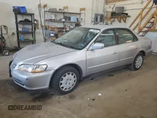 ✅ 2001 Honda Accord LX • VIN: JHMCG56431C002100 • Lot: 81708255. Listed on Copart with 138,379 mi. Free auction sales archive from the USA and detailed vehicle history report at DreamBid. Image 1.