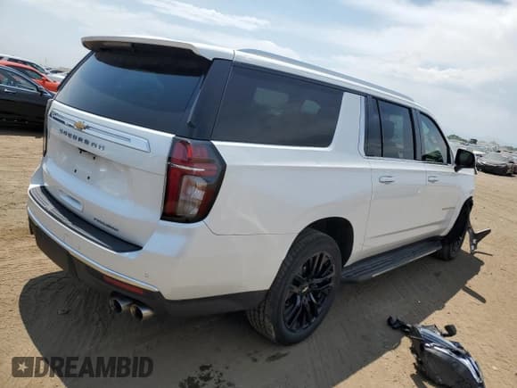 ✅ 2021 Chevrolet Suburban Premier • VIN: 1GNSCFKD7MR197552 • Lot: 62553504. Wystawiony na Copart z przebiegiem 51 613 mil. Bezpłatny archiwum sprzedaży aukcyjnych z USA i szczegółowy raport historii pojazdu na DreamBid. Zdjęcie 3.