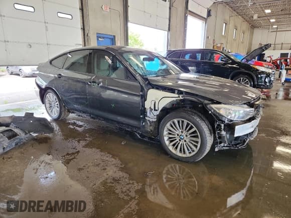 ✅ 2015 BMW 3 Series 335i Gran Turismo xDrive • VIN: WBA3X9C54FD868389 • Lot: 63828465. Wystawiony na Copart z przebiegiem 72 146 mil. Bezpłatny archiwum sprzedaży aukcyjnych z USA i szczegółowy raport historii pojazdu na DreamBid. Zdjęcie 4.