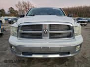 ✅ 2011 Ram 1500 ST • VIN: 1D7RB1GP2BS563560 • Lot: 93933745. Wystawiony na Copart z przebiegiem 214 960 mil. Bezpłatny archiwum sprzedaży aukcyjnych z USA i szczegółowy raport historii pojazdu na DreamBid. Zdjęcie 5.