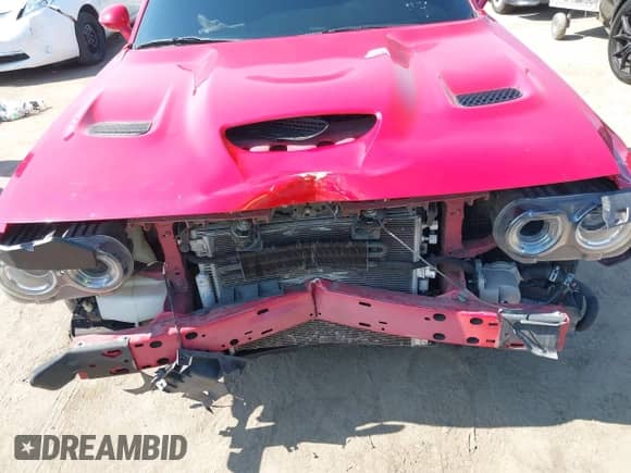 ✅ 2015 Dodge Challenger SRT Hellcat • VIN: 2C3CDZC90FH816117 • Lot: 42478679. Wystawiony na IAAI z przebiegiem 67 930 mil. Bezpłatny archiwum sprzedaży aukcyjnych z USA i szczegółowy raport historii pojazdu na DreamBid. Zdjęcie 6.