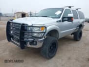 ✅ 2001 Ford Excursion XLT • VIN: 1FMNU41S51EB17641 • Lot: 42420753. Wystawiony na IAAI z przebiegiem 218 460 mil. Bezpłatny archiwum sprzedaży aukcyjnych z USA i szczegółowy raport historii pojazdu na DreamBid. Zdjęcie 2.