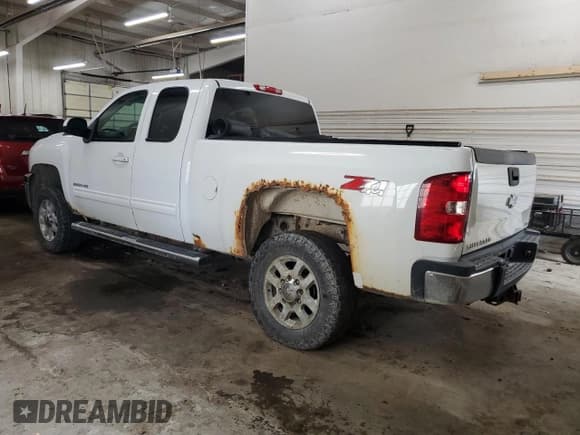 ✅ 2011 Chevrolet Silverado 2500HD LTZ • VIN: 1GC2KYCG4BZ389881 • Lot: 51113625. Listed on Copart with 181,452 mi. Free auction sales archive from the USA and detailed vehicle history report at DreamBid. Image 2.