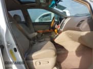 ✅ 2007 Lexus RX 350 • VIN: 2T2GK31U07C012530 • Lot: 43638597. Listed on IAAI with 424,853 mi. Free auction sales archive from the USA and detailed vehicle history report at DreamBid. Image 5.