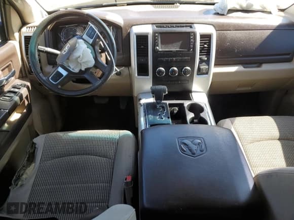 ✅ 2010 Dodge 1500 SLT • VIN: 1D7RB1GT0AS226266 • Lot: 49709575. Wystawiony na Copart z przebiegiem 257 527 mil. Bezpłatny archiwum sprzedaży aukcyjnych z USA i szczegółowy raport historii pojazdu na DreamBid. Zdjęcie 8.