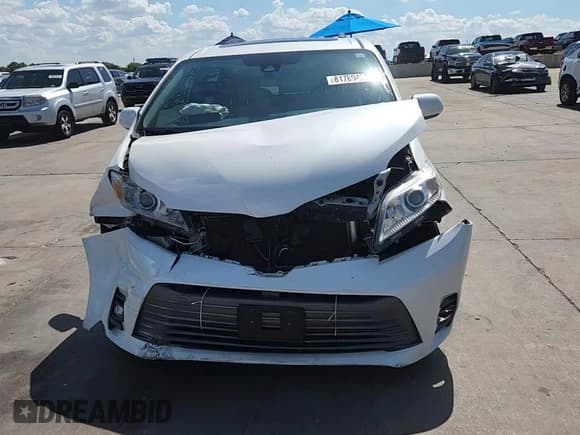 ✅ 2019 Toyota Sienna XLE Premium • VIN: 5TDYZ3DC3KS986929 • Лот: 81780435. Опубликован ранее на Copart с пробегом 158 238 миль. Бесплатный доступ к архиву аукционных продаж из США и подробный отчёт об истории автомобиля на DreamBid. Изображение 14.