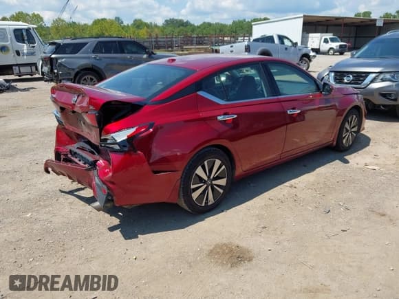 ✅ 2019 Nissan Altima SL • VIN: 1N4BL4EV4KC179825 • Лот: 43015844. Опубликован ранее на IAAI с пробегом 102 765 миль. Бесплатный доступ к архиву аукционных продаж из США и подробный отчёт об истории автомобиля на DreamBid. Изображение 4.