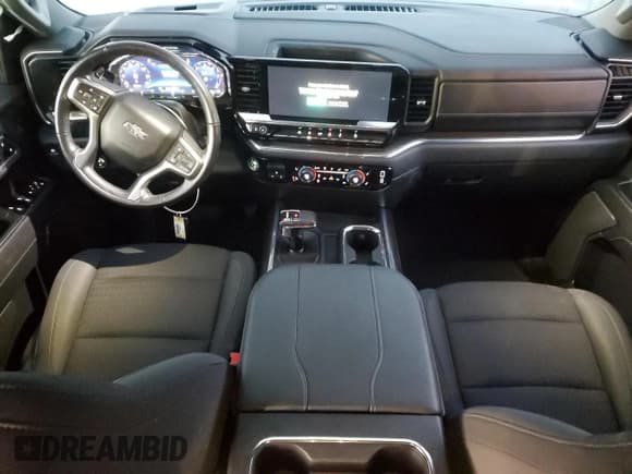 ✅ 2023 Chevrolet Silverado 1500 LT Trail Boss • VIN: 3GCUDFE88PG190420 • Lot: 87728935. Wystawiony na Copart z przebiegiem 54 396 mil. Bezpłatny archiwum sprzedaży aukcyjnych z USA i szczegółowy raport historii pojazdu na DreamBid. Zdjęcie 8.