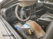 ✅ 2006 Chevrolet Silverado 1500 LT2 • VIN: 1GCEK19B26Z299795 • Лот: 42619785. Опубликован ранее на Copart с пробегом Не указан. Бесплатный доступ к архиву аукционных продаж из США и подробный отчёт об истории автомобиля на DreamBid. Изображение 8.