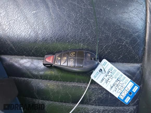 ✅ 2013 Dodge Challenger R/T Classic • VIN: 2C3CDYBT1DH670959 • Lot: 43122426. Wystawiony na IAAI z przebiegiem 132 507 mil. Bezpłatny archiwum sprzedaży aukcyjnych z USA i szczegółowy raport historii pojazdu na DreamBid. Zdjęcie 11.