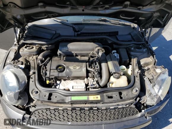 ✅ 2011 MINI Convertible S • VIN: WMWZP3C56BTX83481 • Лот: 86659925. Опубликован ранее на Copart с пробегом 119 850 миль. Бесплатный доступ к архиву аукционных продаж из США и подробный отчёт об истории автомобиля на DreamBid. Изображение 11.