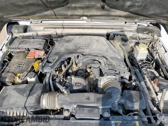 ✅ 2021 Jeep Gladiator Mojave • VIN: 1C6JJTEGXML528164 • Lot: 68764015. Listed on Copart with 102,261 mi. Free auction sales archive from the USA and detailed vehicle history report at DreamBid. Image 11.