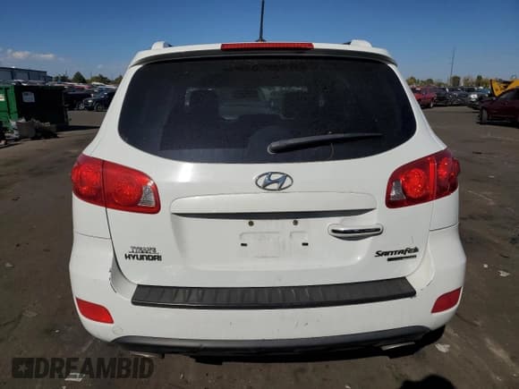 ✅ 2008 Hyundai Santa Fe SE • VIN: 5NMSH73E28H225050 • Lot: 76130764. Listed on Copart with 190,929 mi. Free auction sales archive from the USA and detailed vehicle history report at DreamBid. Image 6.