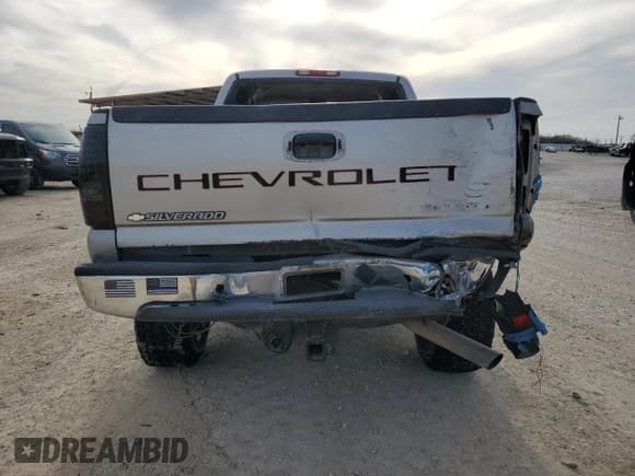 ✅ 2005 Chevrolet Silverado 2500HD LT • VIN: 1GCHK29U95E293793 • Lot: 78213934. Listed on Copart with Not provided. Free auction sales archive from the USA and detailed vehicle history report at DreamBid. Image 6.