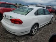 ✅ 2012 Volkswagen Passat SEL Premium • VIN: 1VWCN7A36CC109997 • Лот: 71170215. Опубликован ранее на Copart с пробегом 174 392 миль. Бесплатный доступ к архиву аукционных продаж из США и подробный отчёт об истории автомобиля на DreamBid. Изображение 3.