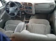 ✅ 1998 Chevrolet S-10 • VIN: 1GCDT19X6WK167555 • Лот: 89140565. Опубликован ранее на Copart с пробегом 91 241 миль. Бесплатный доступ к архиву аукционных продаж из США и подробный отчёт об истории автомобиля на DreamBid. Изображение 8.