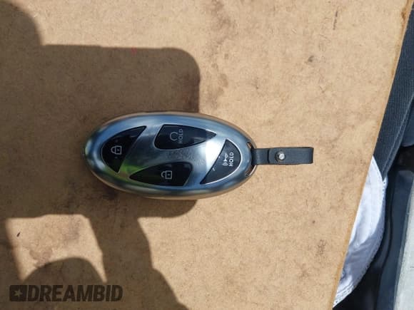 ✅ 2024 Hyundai Elantra Limited • VIN: KMHLP4DG2RU778745 • Lot: 42497312. Listed on IAAI with 18,973 mi. Free auction sales archive from the USA and detailed vehicle history report at DreamBid. Image 11.