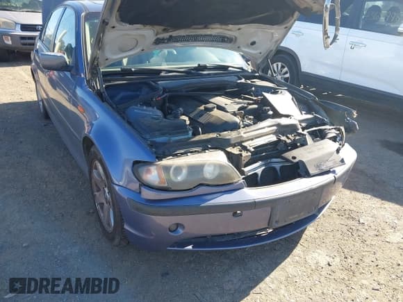 ✅ 2005 BMW 3 Series 325i • VIN: WBAEV33475KW19064 • Lot: 43683369. Wystawiony na IAAI z przebiegiem 92 846 mil. Bezpłatny archiwum sprzedaży aukcyjnych z USA i szczegółowy raport historii pojazdu na DreamBid. Zdjęcie 13.