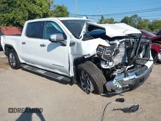 ✅ 2025 GMC Sierra 1500 SLT • VIN: 3GTUUDED7SG247376 • Лот: 43241240. Опубликован ранее на IAAI с пробегом 4 091 миль. Бесплатный доступ к архиву аукционных продаж из США и подробный отчёт об истории автомобиля на DreamBid. Изображение 1.