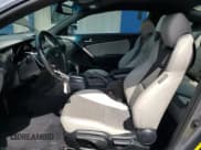 ✅ 2015 Hyundai Genesis Coupe 3.8L Base • VIN: KMHHT6KJ5FU130128 • Lot: 54732785. Wystawiony na Copart z przebiegiem 67 963 mil. Bezpłatny archiwum sprzedaży aukcyjnych z USA i szczegółowy raport historii pojazdu na DreamBid. Zdjęcie 7.