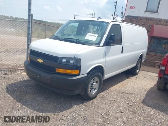 ✅ 2023 Chevrolet Express Cargo • VIN: 1GCWGAFP8P1259579 • Lot: 42040508. Listed on IAAI with 25,681 mi. Free auction sales archive from the USA and detailed vehicle history report at DreamBid. Image 2.