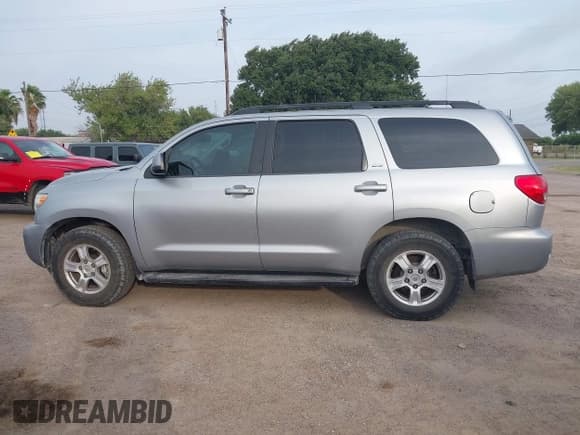 ✅ 2015 Toyota Sequoia SR5 • VIN: 5TDZY5G14FS060185 • Лот: 42465128. Опубликован ранее на IAAI с пробегом 150 891 миль. Бесплатный доступ к архиву аукционных продаж из США и подробный отчёт об истории автомобиля на DreamBid. Изображение 14.