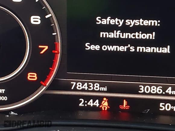 ✅ 2017 Audi A4 Premium Plus • VIN: WAUENAF40HA141225 • Lot: 43613301. Listed on IAAI with 78,438 mi. Free auction sales archive from the USA and detailed vehicle history report at DreamBid. Image 15.