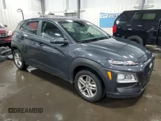 ✅ 2020 Hyundai Kona SE • VIN: KM8K12AA9LU579393 • Лот: 74125873. Опубликован ранее на Copart с пробегом 25 554 миль. Бесплатный доступ к архиву аукционных продаж из США и подробный отчёт об истории автомобиля на DreamBid. Изображение 4.