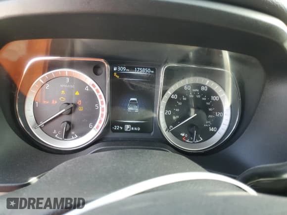 ✅ 2016 Nissan Titan Platinum Reserve • VIN: 1N6BA1F25GN508897 • Lot: 55090755. Listed on Copart with 175,850 mi. Free auction sales archive from the USA and detailed vehicle history report at DreamBid. Image 9.