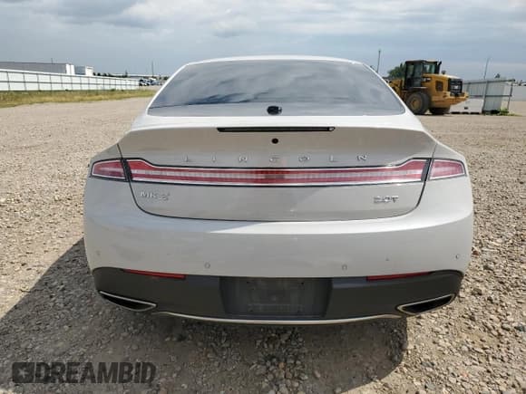 ✅ 2019 Lincoln MKZ Standard • VIN: 3LN6L5A98KR624381 • Lot: 61679665. Listed on Copart with 87,944 mi. Free auction sales archive from the USA and detailed vehicle history report at DreamBid. Image 6.