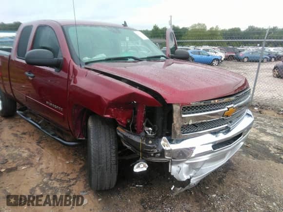 2013 Chevrolet Silverado 1500 LT with VIN 1GCRCSEAXDZ228214, listed as a IAAI auction lot 43047379 with 89,110 mi miles and . Bid and sale history available at DreamBid. Image 6.