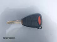 ✅ 2006 Jeep Commander • VIN: 1J8HG48N06C129698 • Lot: 41777105. Wystawiony na IAAI z przebiegiem 223 816 mil. Bezpłatny archiwum sprzedaży aukcyjnych z USA i szczegółowy raport historii pojazdu na DreamBid. Zdjęcie 11.