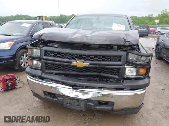 ✅ 2014 Chevrolet Silverado 1500 Work Truck • VIN: 3GCUKPEH8EG305736 • Лот: 42307443. Опубликован ранее на IAAI с пробегом 155 313 миль. Бесплатный доступ к архиву аукционных продаж из США и подробный отчёт об истории автомобиля на DreamBid. Изображение 6.