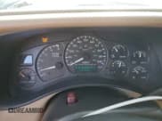 ✅ 2002 Chevrolet Silverado 2500HD LS • VIN: 1GCHC29122E276638 • Lot: 79489483. Wystawiony na Copart z przebiegiem 127 992 mil. Bezpłatny archiwum sprzedaży aukcyjnych z USA i szczegółowy raport historii pojazdu na DreamBid. Zdjęcie 9.