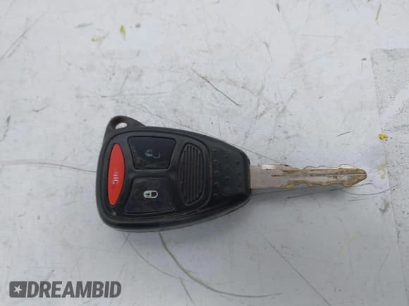 ✅ 2006 Dodge Durango SXT • VIN: 1D4HB38N66F120943 • Лот: 42925518. Опубликован ранее на IAAI с пробегом 143 946 миль. Бесплатный доступ к архиву аукционных продаж из США и подробный отчёт об истории автомобиля на DreamBid. Изображение 11.