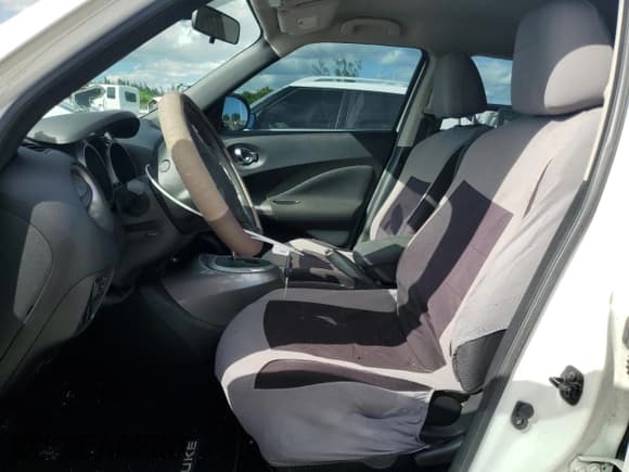 ✅ 2014 Nissan Juke S • VIN: JN8AF5MR6ET356407 • Лот: 84629715. Опубликован ранее на Copart с пробегом Не указан. Бесплатный доступ к архиву аукционных продаж из США и подробный отчёт об истории автомобиля на DreamBid. Изображение 7.