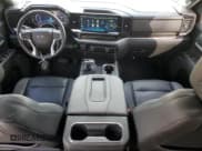 ✅ 2022 Chevrolet Silverado 1500 LT Trail Boss • VIN: 3GCUDFET3NG553742 • Lot: 85265905. Wystawiony na Copart z przebiegiem 41 518 mil. Bezpłatny archiwum sprzedaży aukcyjnych z USA i szczegółowy raport historii pojazdu na DreamBid. Zdjęcie 8.