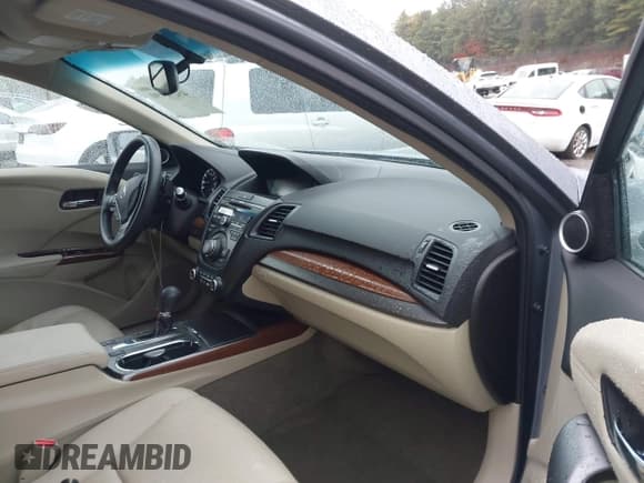 ✅ 2015 Acura RDX Technology • VIN: 5J8TB4H59FL018181 • Lot: 43272490. Listed on IAAI with 48,100 mi. Free auction sales archive from the USA and detailed vehicle history report at DreamBid. Image 5.