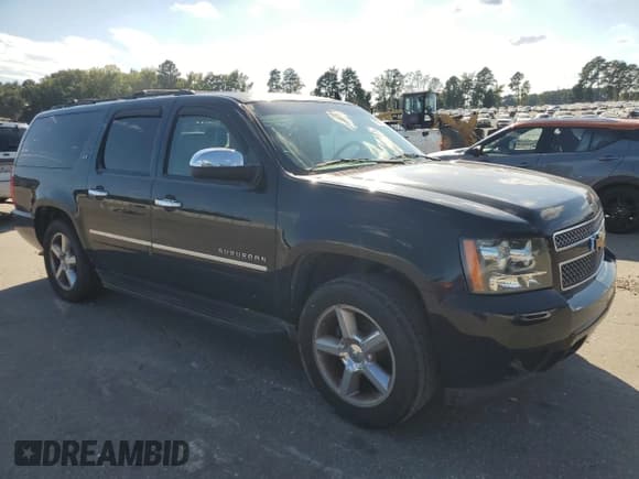 ✅ 2013 Chevrolet Suburban LTZ • VIN: 1GNSCKE01DR378132 • Lot: 71277715. Wystawiony na Copart z przebiegiem 212 395 mil. Bezpłatny archiwum sprzedaży aukcyjnych z USA i szczegółowy raport historii pojazdu na DreamBid. Zdjęcie 4.