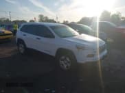 ✅ 2015 Jeep Cherokee Sport • VIN: 1C4PJMAB9FW661485 • Lot: 43363750. Wystawiony na IAAI z przebiegiem 172 584 mil. Bezpłatny archiwum sprzedaży aukcyjnych z USA i szczegółowy raport historii pojazdu na DreamBid. Zdjęcie 1.